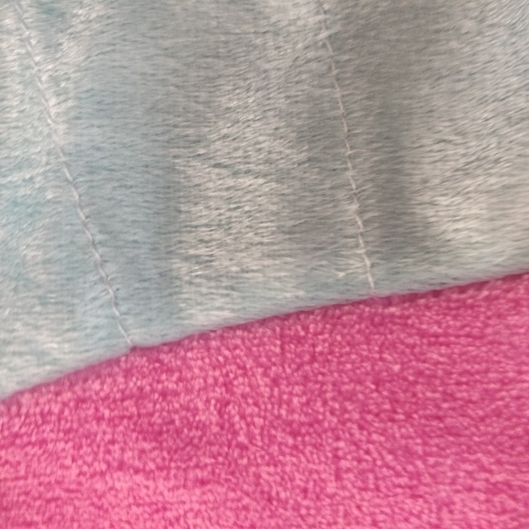 ๐ Thro by Marlo Lorenz ๐ - Picture 2 of 2